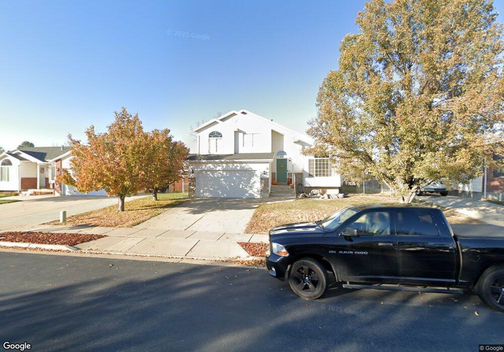 204 W 1350 N, Layton, UT 84041 - photo 1
