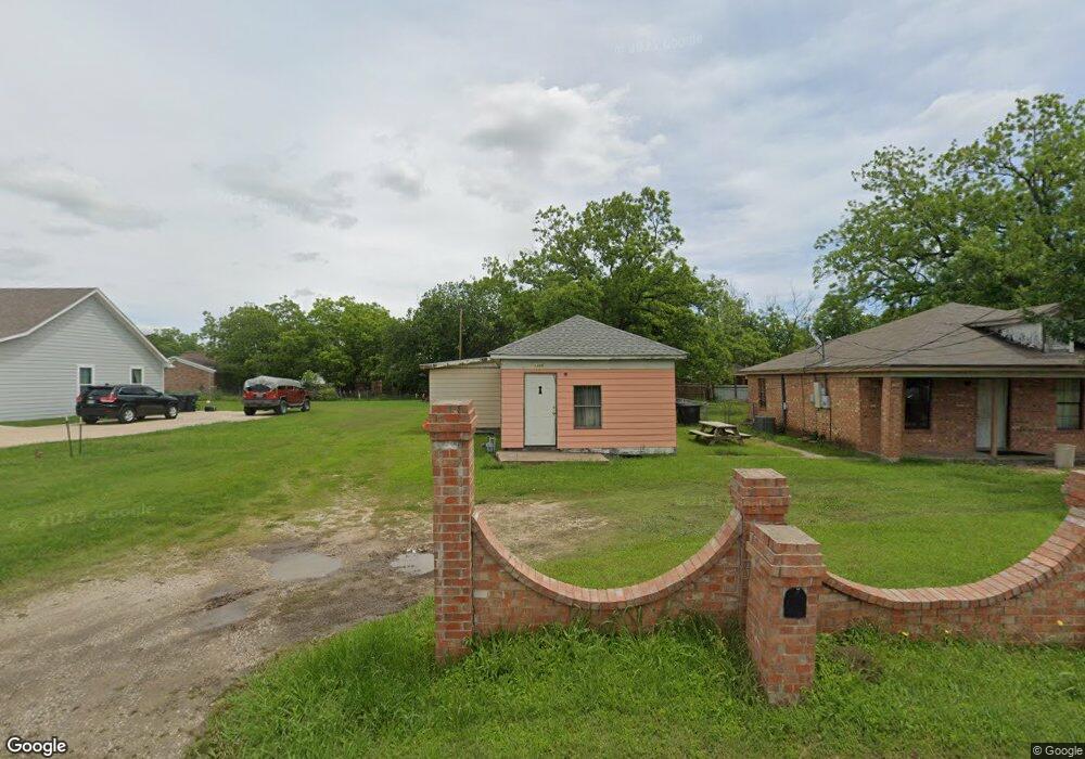 1106 Sabine Ave, Cleburne, TX 76031 - photo 1