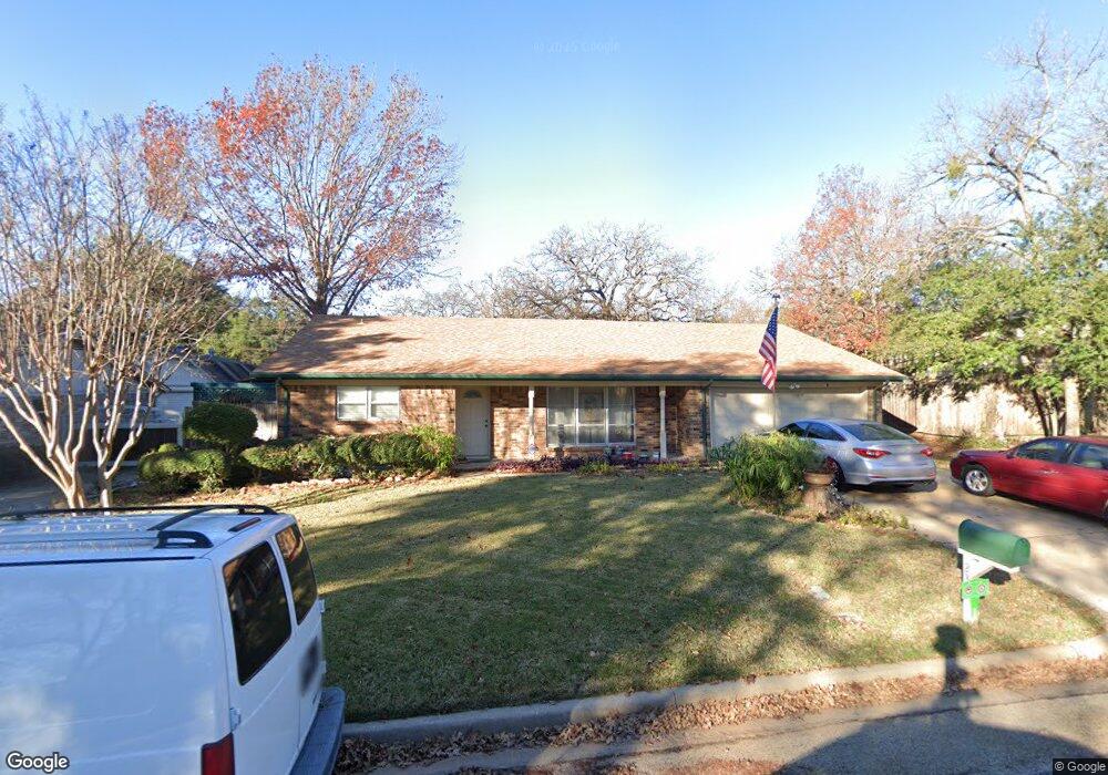 233 Glenn Dr, Hurst, TX 76053 - photo 1
