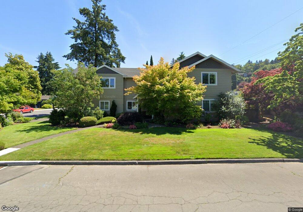 630 Hemlock St, Lake Oswego, OR 97034 - photo 1