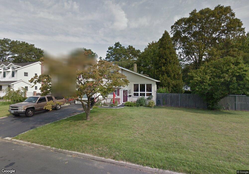 1 Franklin St, Islip, NY 11751 - photo 1