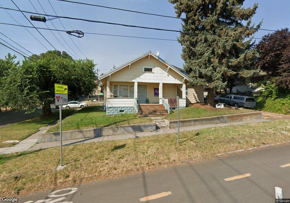 604 N 9th St, Klamath Falls, OR 97601 - photo 1