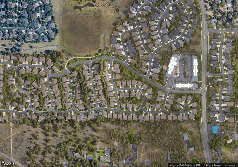 60834 Falcon Pointe Ln, Bend, OR 97702 - photo 1