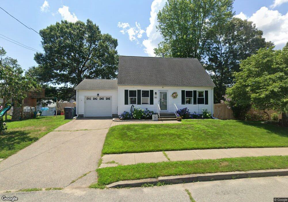 85 Wildflower Cir, Warwick, RI 02889 - photo 1