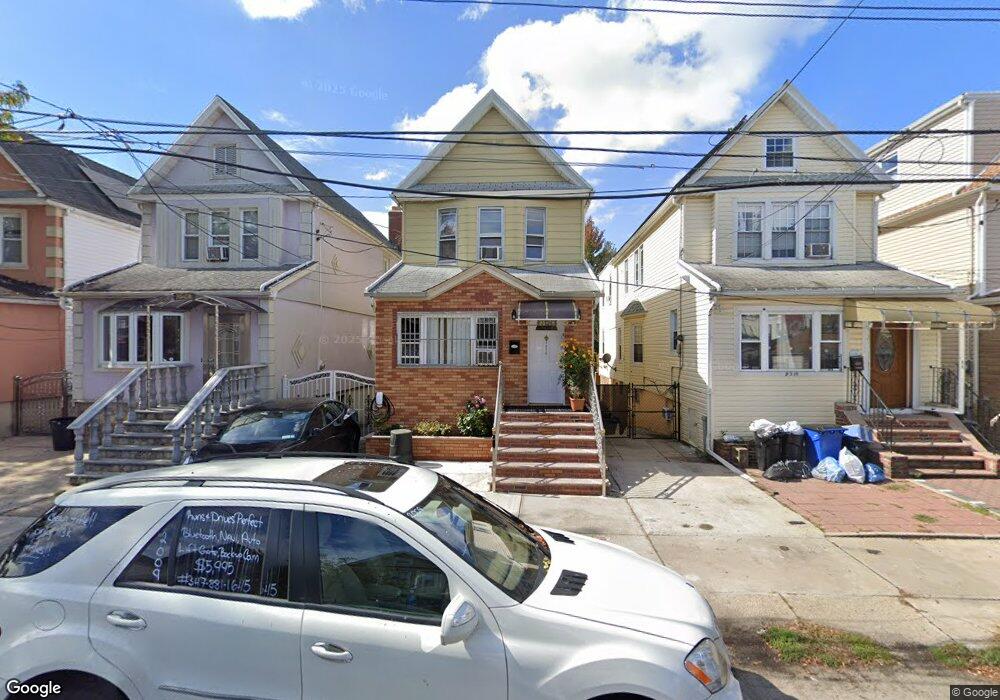 9514 81st St, Ozone Park, NY 11416 - photo 1