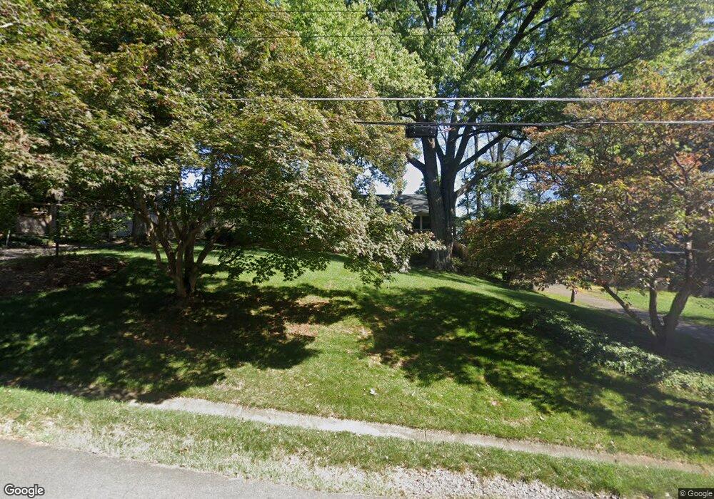 7208 Gordons Rd, Falls Church, VA 22043 - photo 1