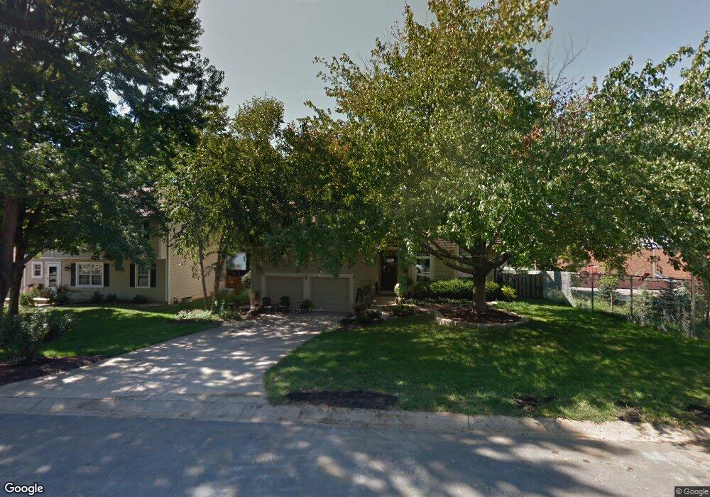 7912 Widmer Rd, Lenexa, KS 66215 - photo 1