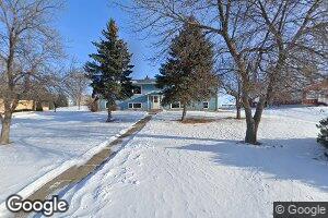 102 5th St SE, Garrison, ND 58540