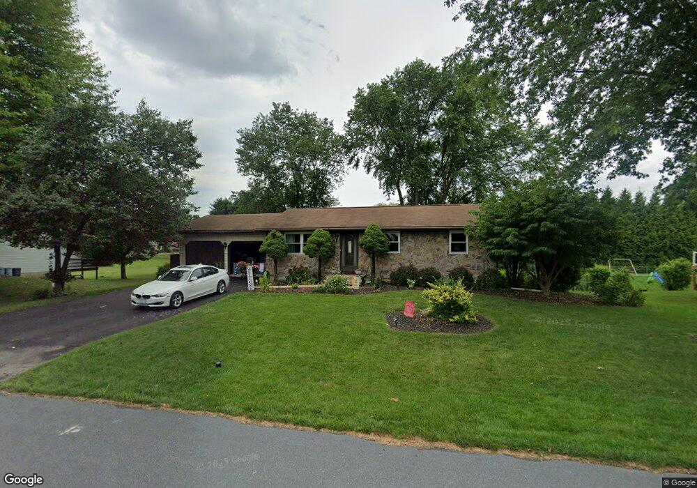 4640 Locust Dr, Nazareth, PA 18064 - photo 1