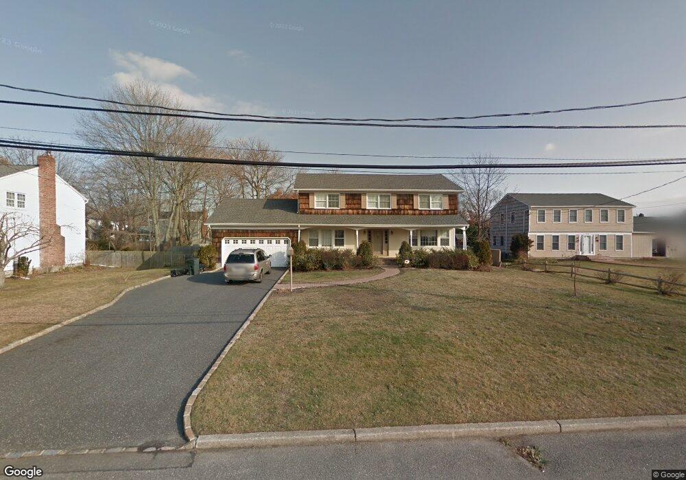 111 Benson Ave, Sayville, NY 11782 - photo 1