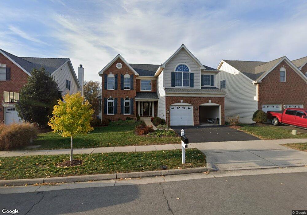 25424 Carrington Dr, Chantilly, VA 20152 - photo 1