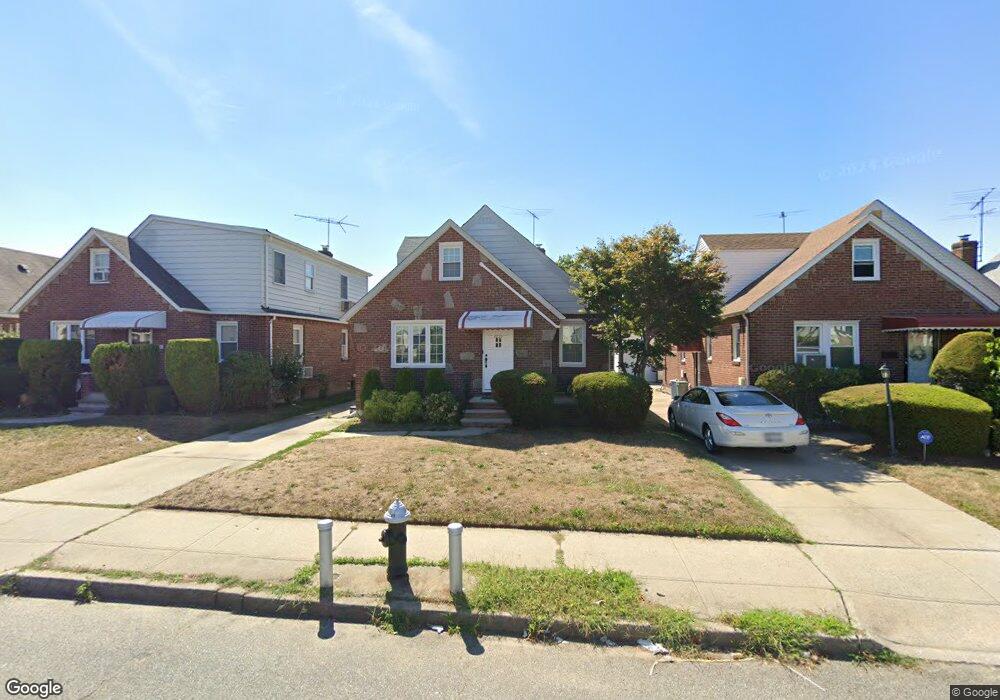 83-20 257th St, Glen Oaks, NY 11004 - photo 1