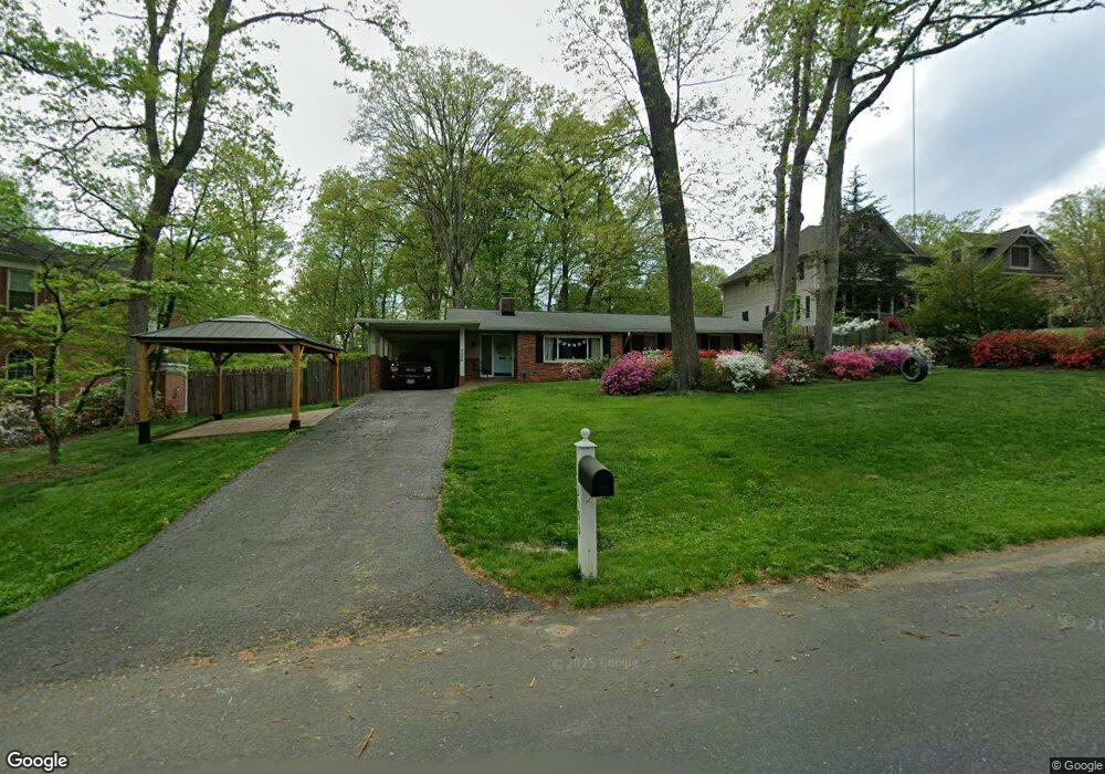 3506 Georges Ln, Falls Church, VA 22044 - photo 1