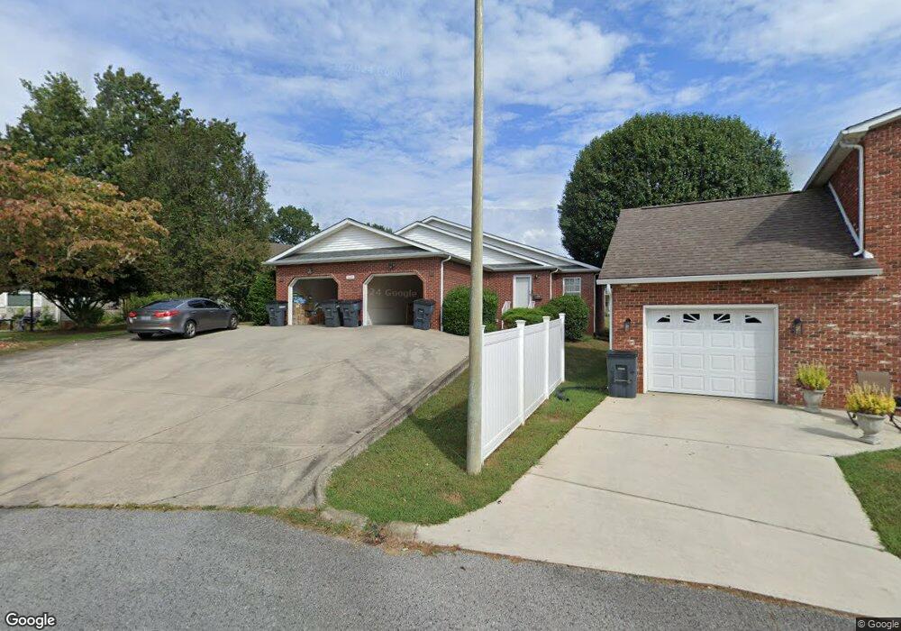 1620 Ridgecrest Dr unit Ridgecrest B, Cookeville, TN 38506 - photo 1