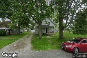 143 S Main St, Witt, IL 62094