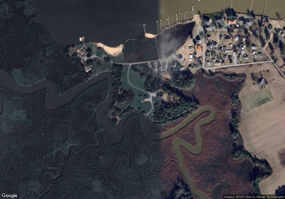 4043 Grandview Dr, Dunnsville, VA 22454 - photo 1