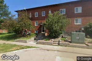214 Grandview Ct, Iowa City, IA 52246