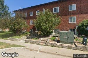 216 Grandview Ct, Iowa City, IA 52246