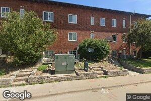 210 Grandview Ct, Iowa City, IA 52246