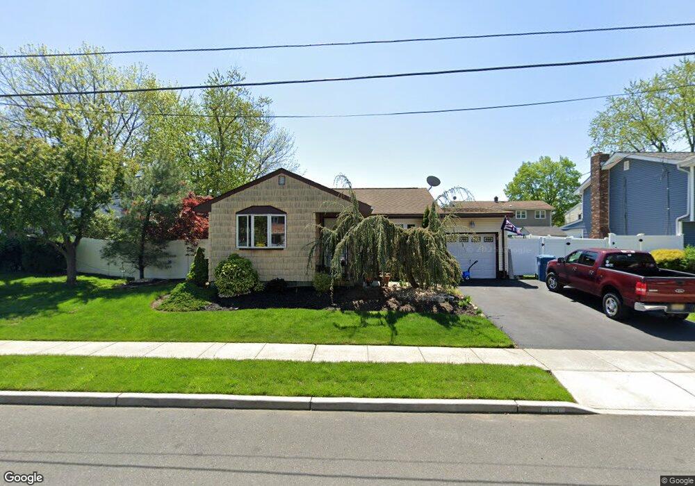 69 Woodview Dr, Old Bridge, NJ 08857 - photo 1