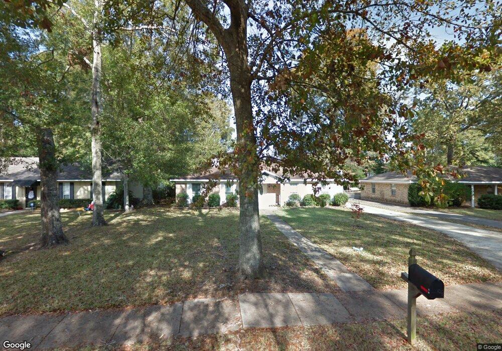 4022 Hillcrest Ln W, Mobile, AL 36693 - photo 1