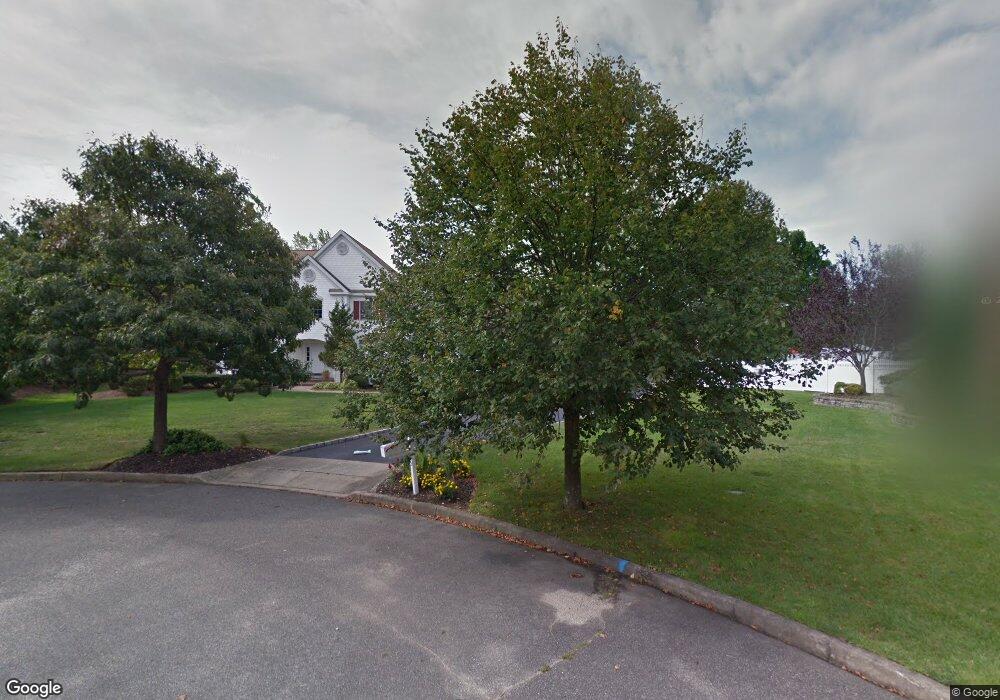 5 Astor Ct, Dix Hills, NY 11746 - photo 1