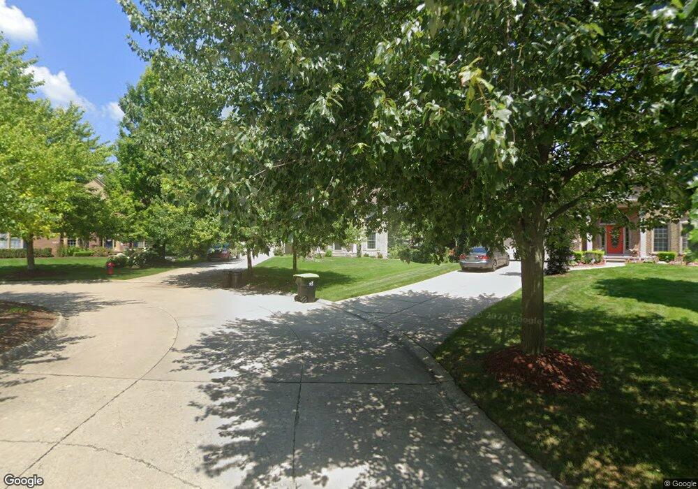 5240 Winton Ct, West Bloomfield, MI 48324 - photo 1