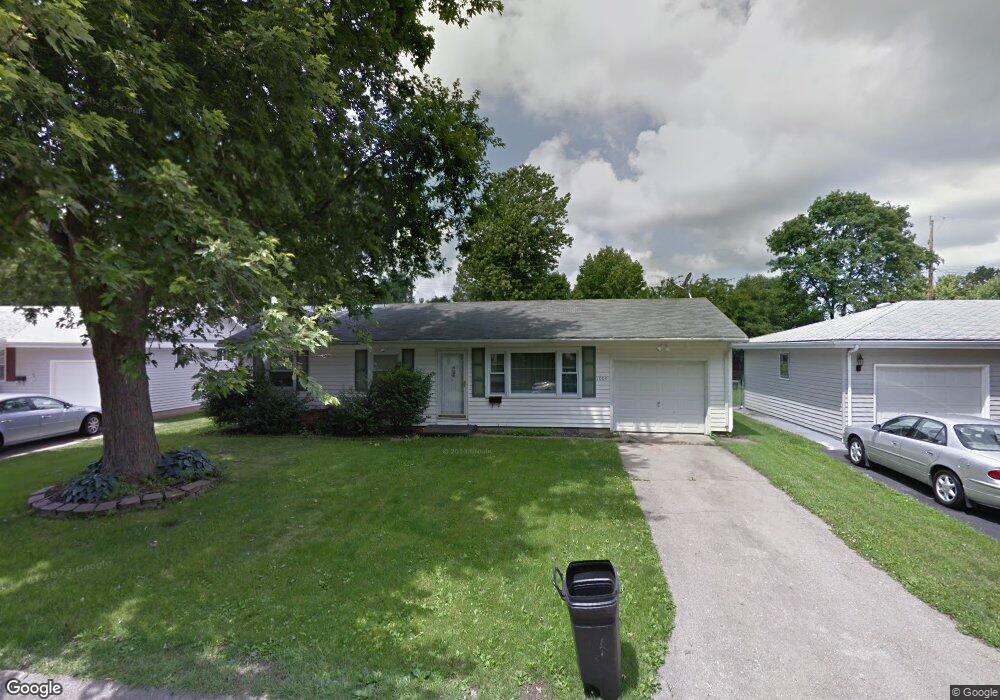1009 N 29th St, Mattoon, IL 61938 - photo 1