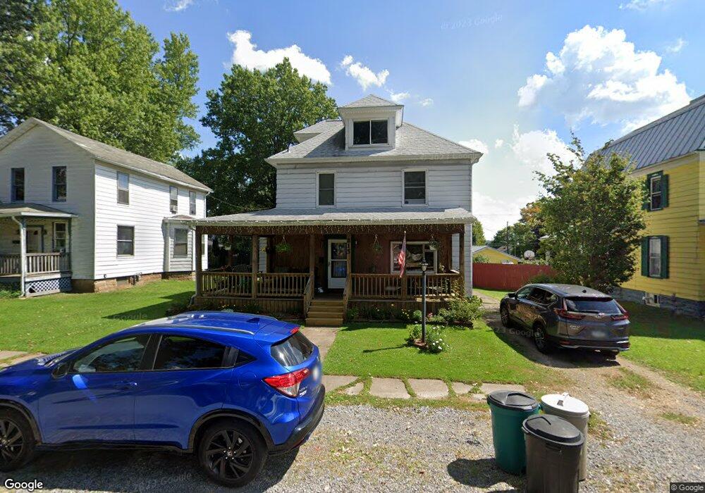 215 S Otter St, Mercer, PA 16137 - photo 1