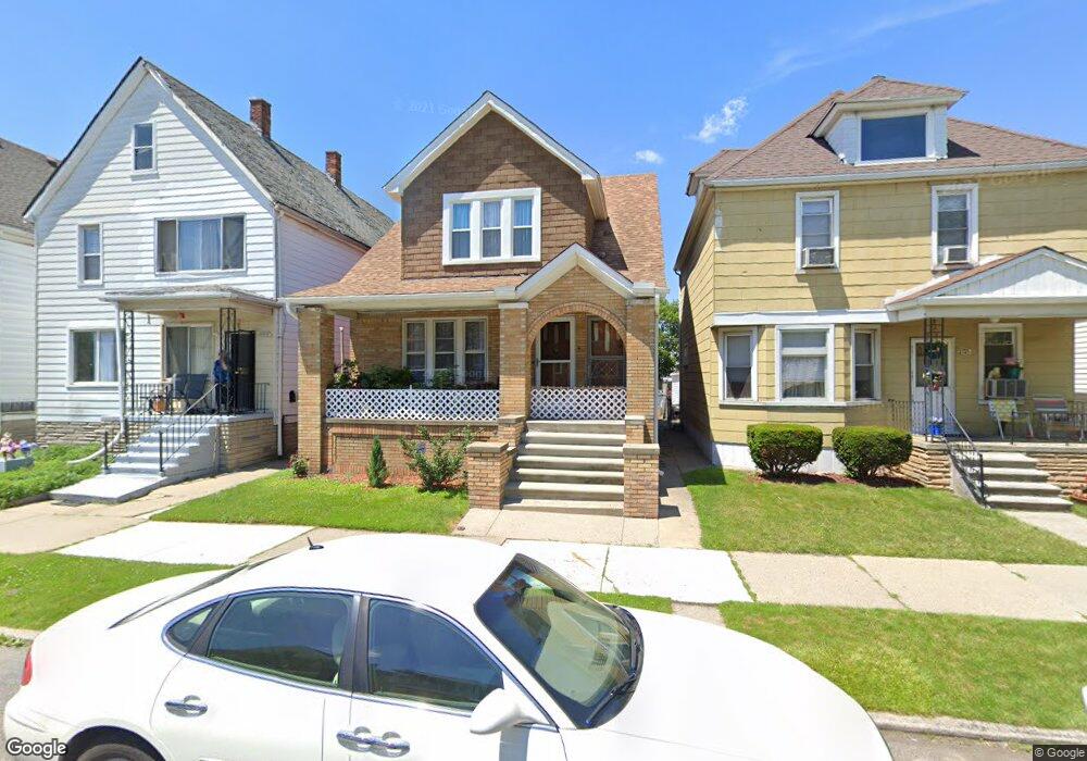 2715 Evaline St, HamtraMcK, MI 48212 - photo 1