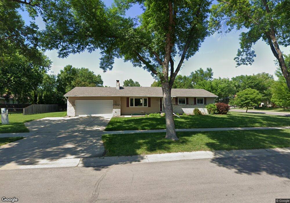 10 32nd Ave NE, Fargo, ND 58102 - photo 1