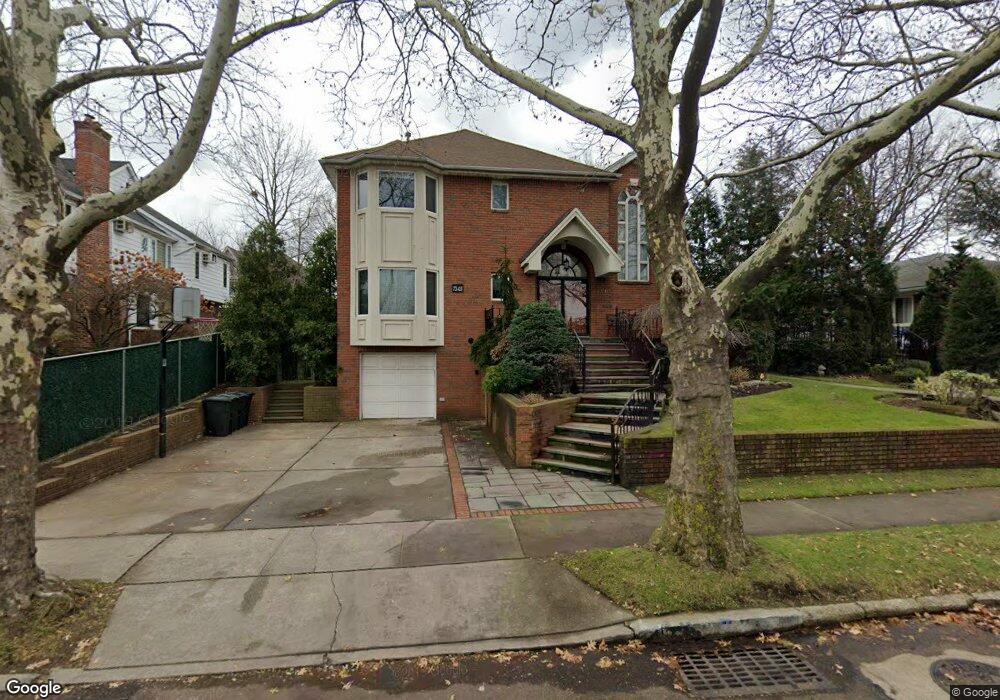 7303 136th St, Flushing, NY 11367 - photo 1