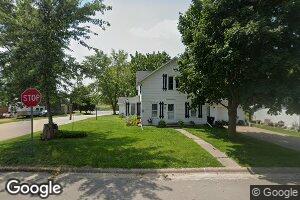 108 S Washington St, Andrew, IA 52030