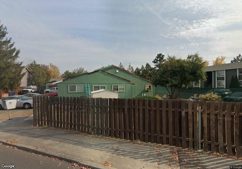 1400 NE Whisper Ridge Dr, Bend, OR 97701 - photo 1