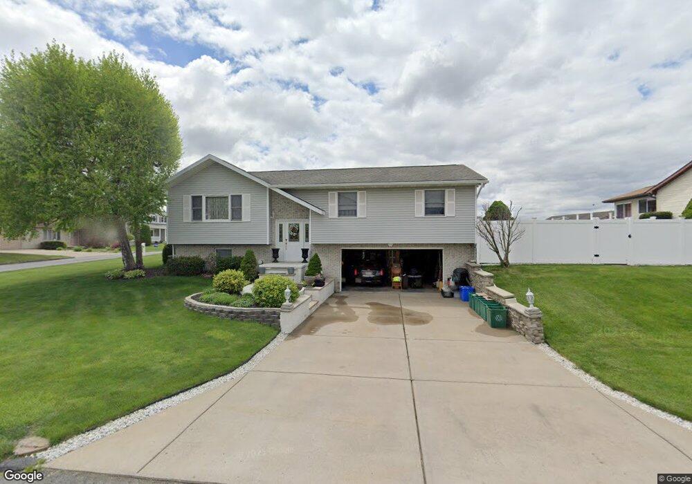 118 Bubernak Blvd, Old Forge, PA 18518 - photo 1