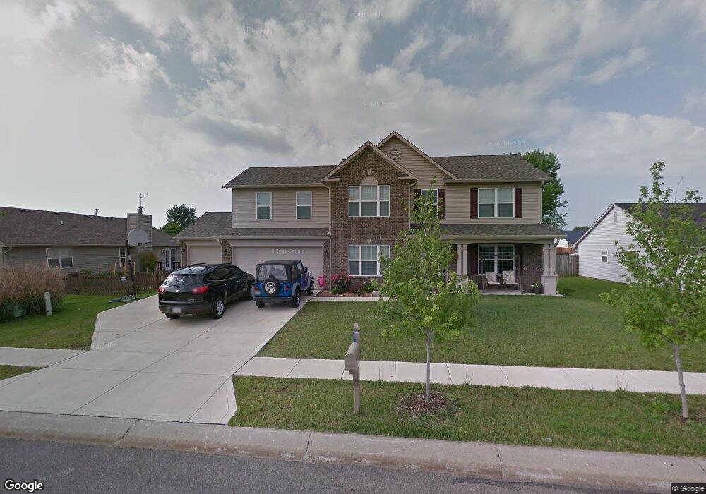 1135 Chestnut Ln, Franklin, IN 46131 - photo 1