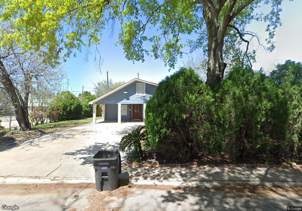 8570 Hiridge St, Houston, TX 77055 - photo 1