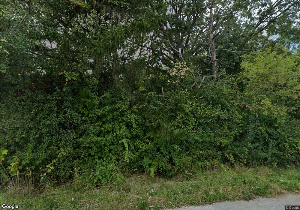 35666 N Green Place, Waukegan, IL 60085 - photo 1