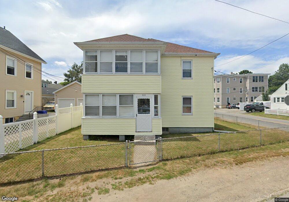 340 Mendon Ave, Pawtucket, RI 02861 - photo 1