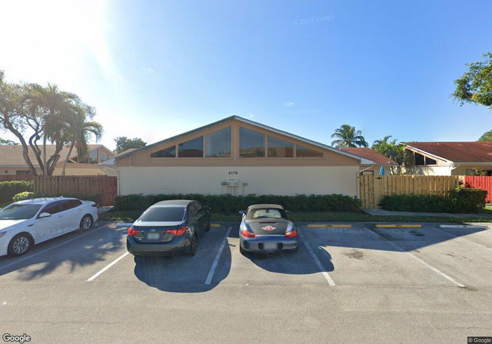 4379 Woodstock Dr unit C, West Palm Beach, FL 33409 - photo 1