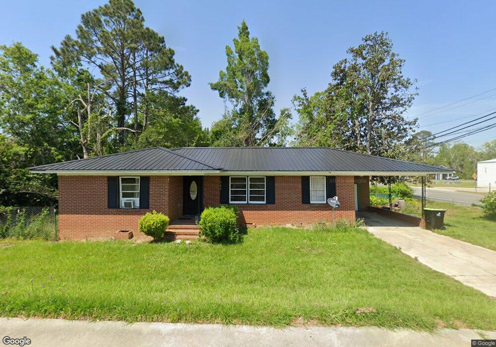 401 Ashley St W, Douglas, GA 31533 - photo 1