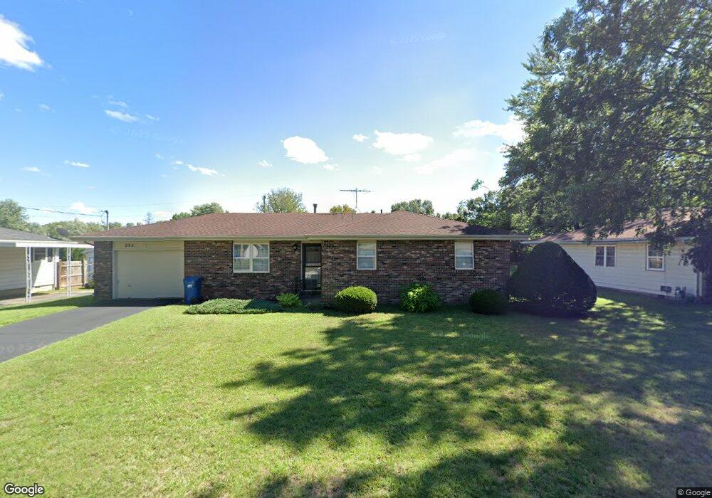 202 W Mcconnell St, Nixa, MO 65714 - photo 1
