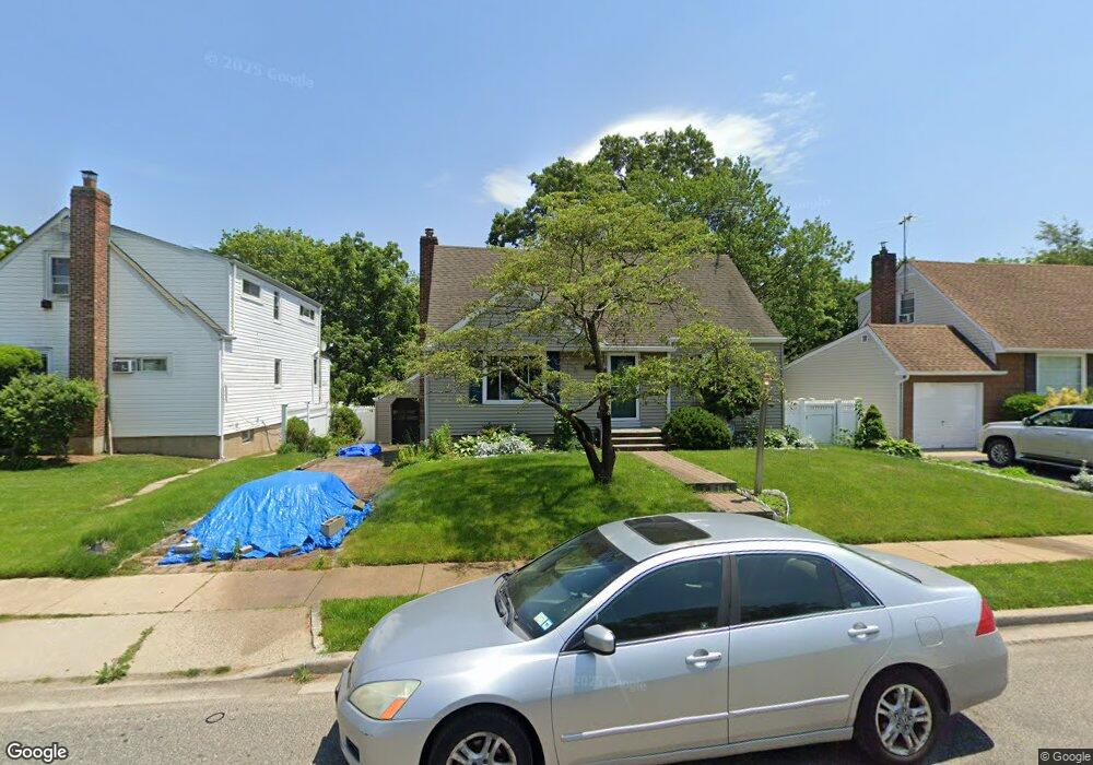 1351 Circle Dr E, North Baldwin, NY 11510 - photo 1