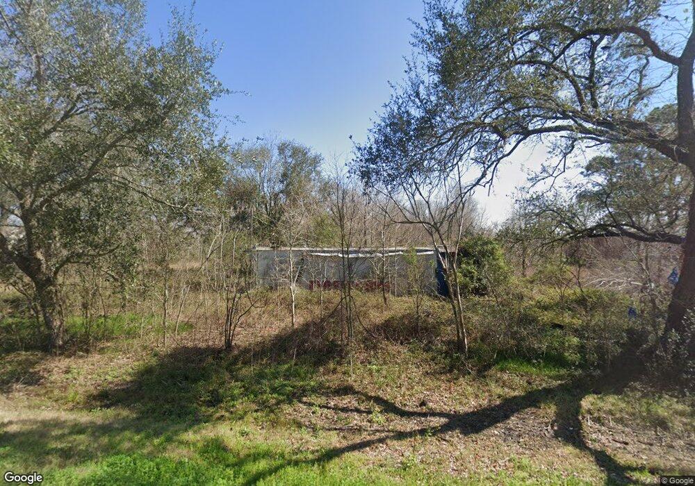 2256 Cr 144, Alvin, TX 77511 - photo 1