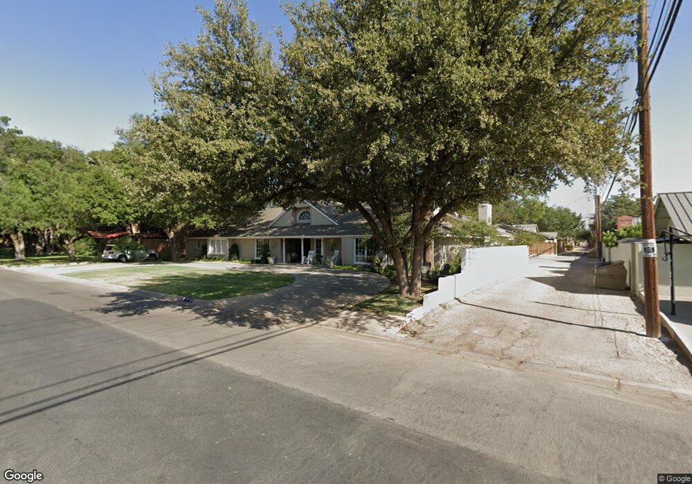 1611 Stanolind Ave, Midland, TX 79705 - photo 1