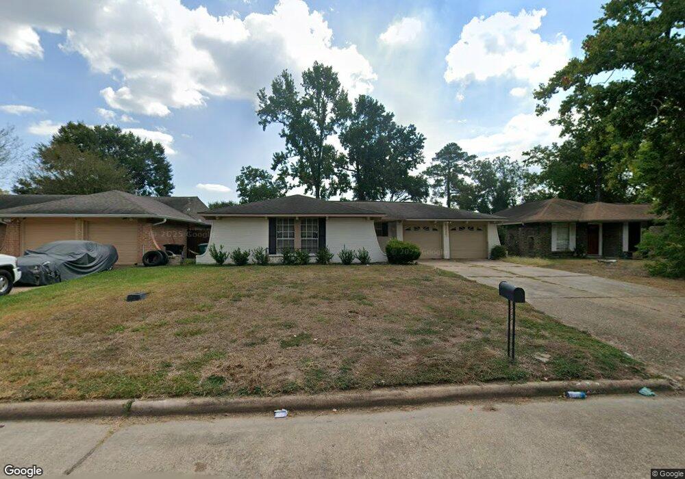 6327 Oaknut Dr, Houston, TX 77088 - photo 1