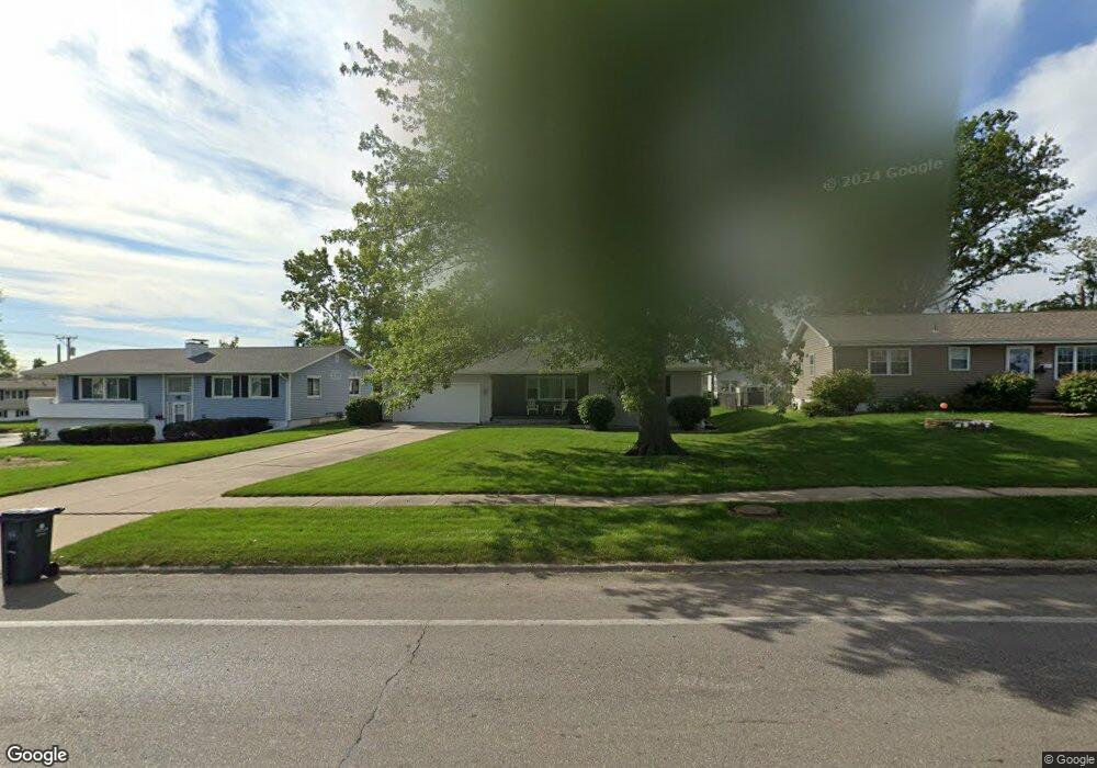 3413 1st Ave SW, Cedar Rapids, IA 52405 - photo 1