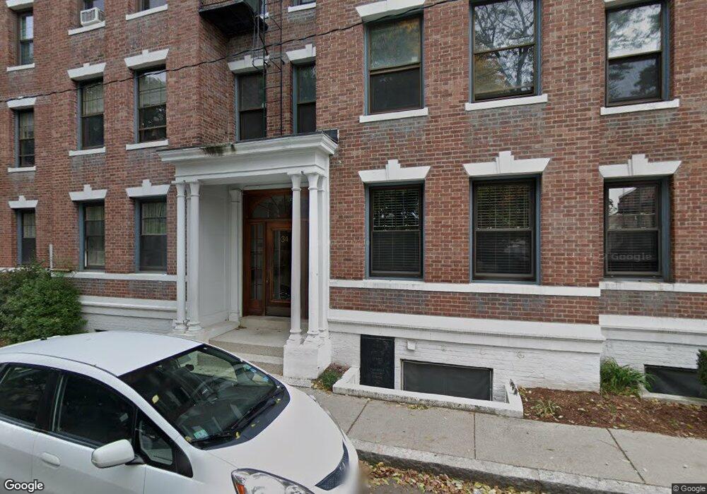 34 Kinross Rd unit 1, 34, Brighton, MA 02135 - photo 1