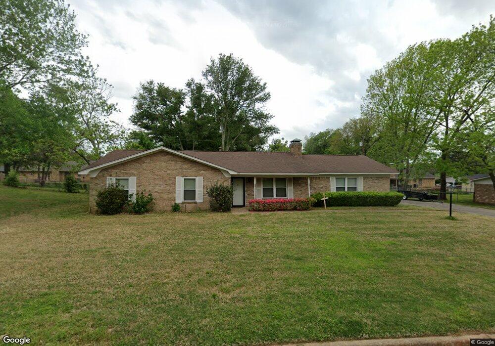 729 Pam Dr, Tyler, TX 75703 - photo 1