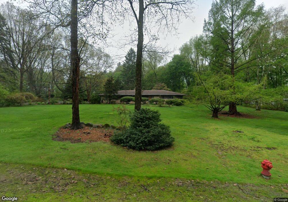 1150 Lenox Rd, Bloomfield Hills, MI 48304 - photo 1